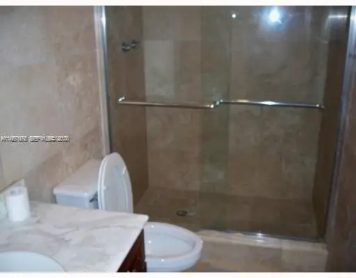 19390 Collins Ave #1220, Sunny Isles Beach, FL 33160 - Image #3