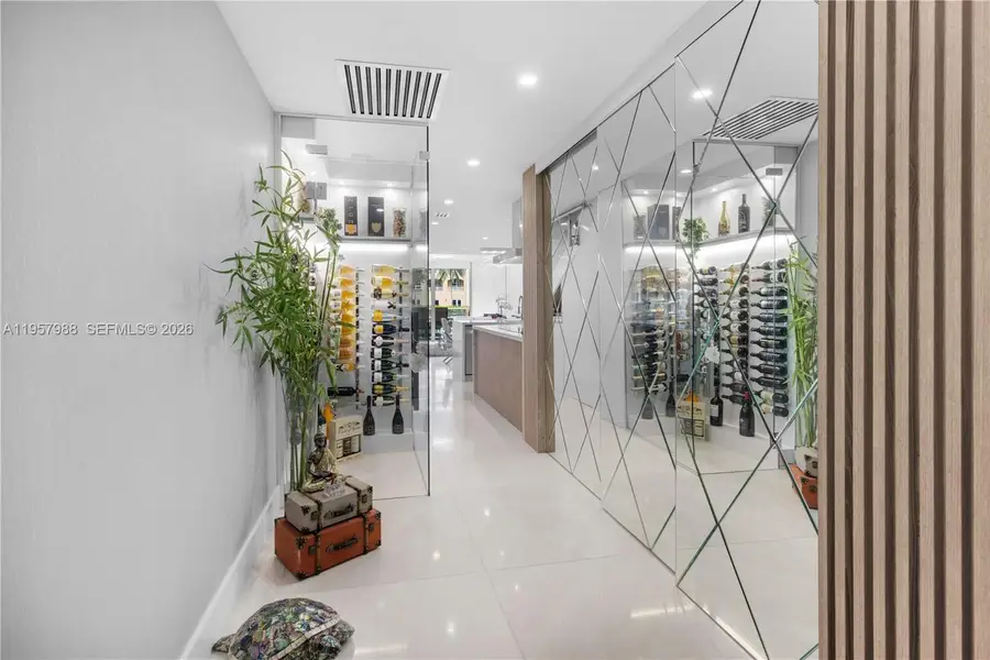 2950 NE 188th St #122, Aventura, FL 33180 - Image #2