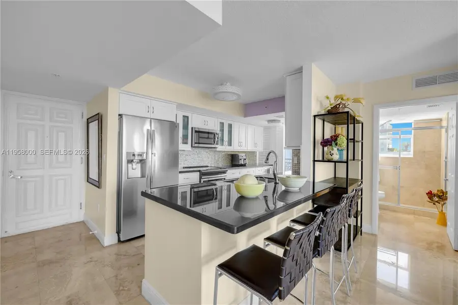 3232 SW 22nd Ter #501, Miami, FL 33145 - Image #2