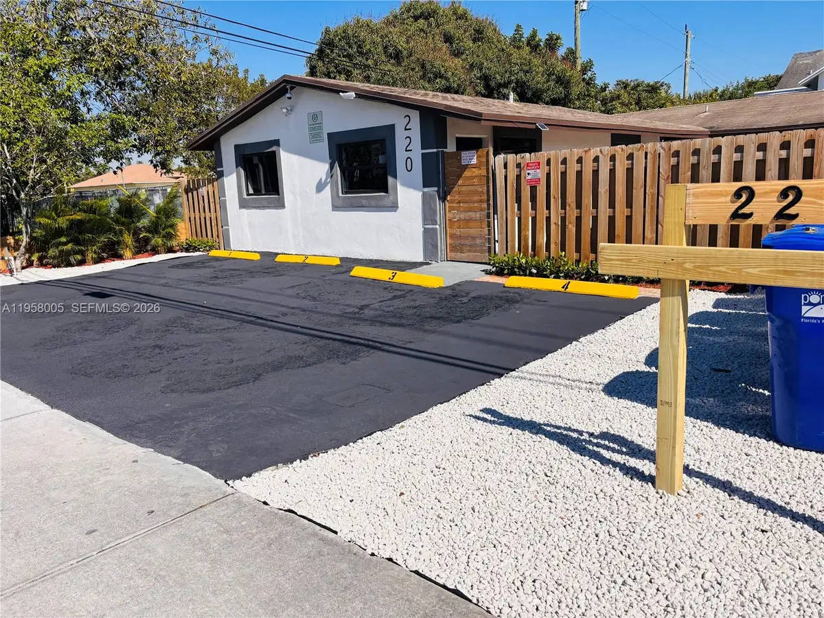 220 NW 27th Ave, Pompano Beach, FL 33069 - Image #1