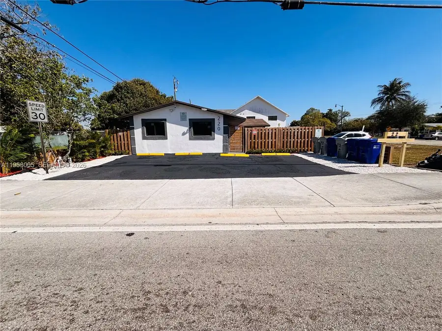 220 NW 27th Ave, Pompano Beach, FL 33069 - Image #2