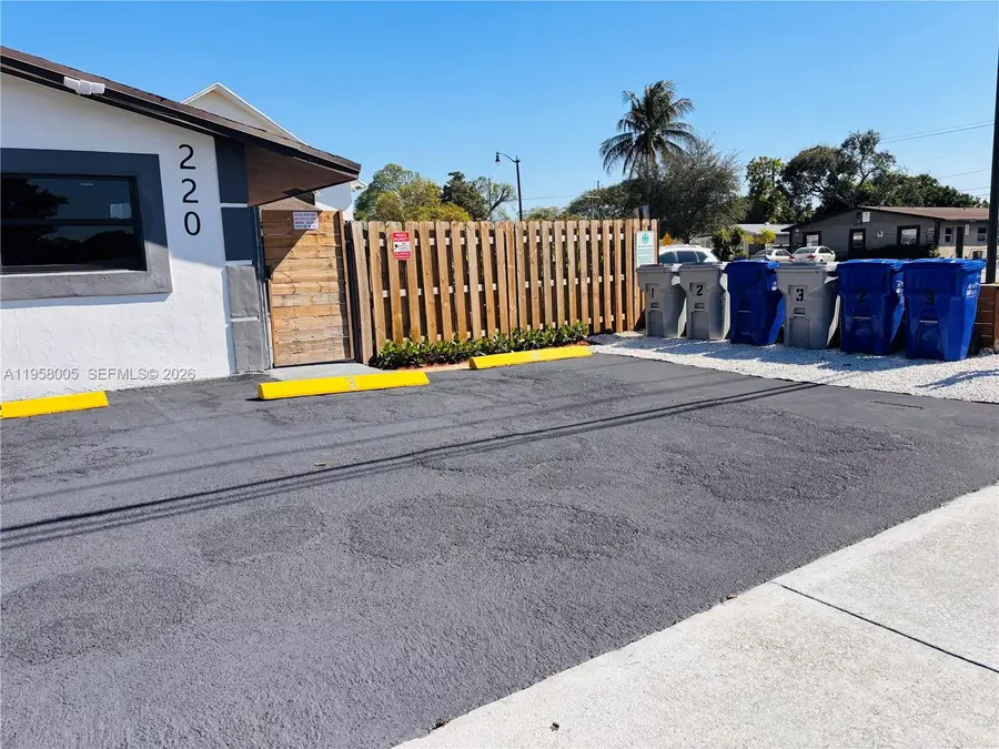220 NW 27th Ave, Pompano Beach, FL 33069 - Image #3