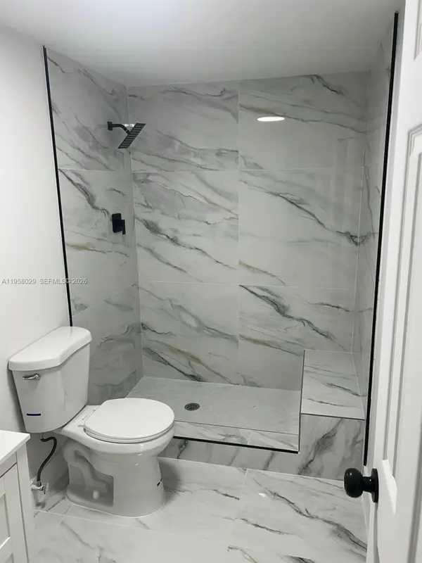 11515 SW 138th Ter, Miami, FL 33176