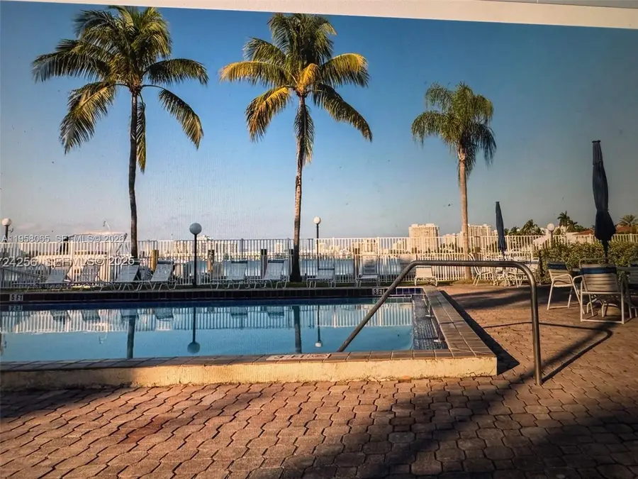 2821 N Miami Beach Blvd #2I, North Miami Beach, FL 33160 - Image #3