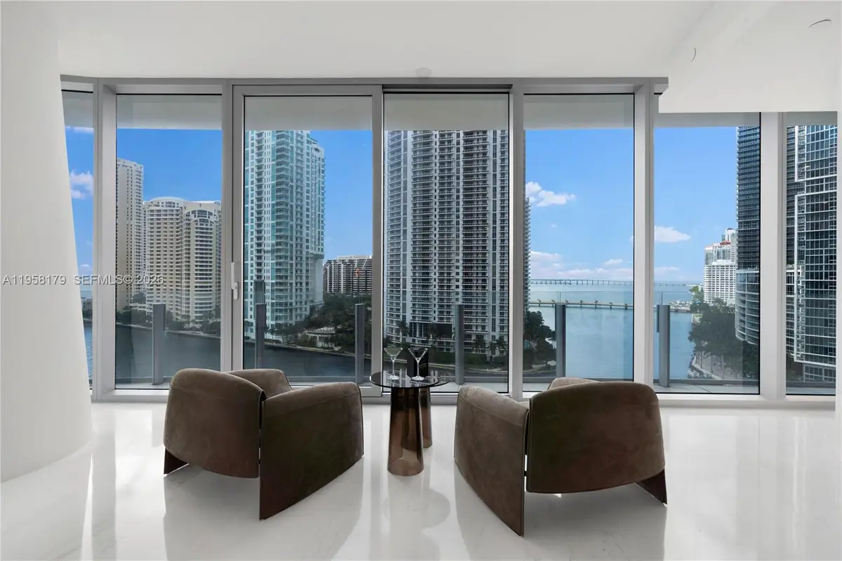 300 Biscayne Boulevard Way #1101, Miami, FL 33131 - Image #1