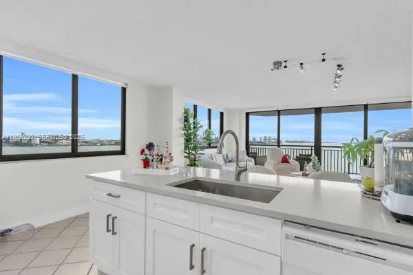 540 Brickell Key Dr #832, Miami, FL 33131 - #3