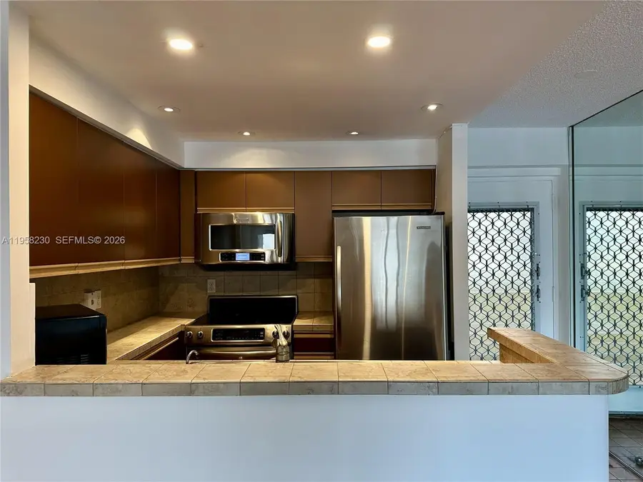 3545 NE 167th St #204, North Miami Beach, FL 33160 - Image #3