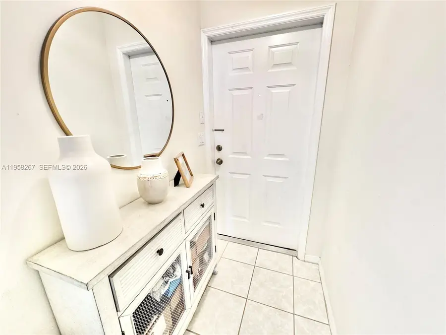 11257 SW 17th Ct, Miramar, FL 33025 - Image #2