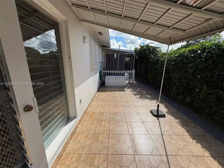 2222 Taylor St #12, Hollywood, FL 33020 - Image #2