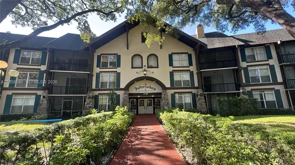 3720 Inverrary Dr #2S, Lauderhill, FL 33319