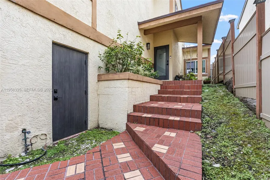 21839 SW 100th Pl, Cutler Bay, FL 33190 - Image #2