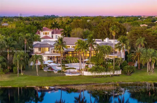 2965 NE Surrey Ln, Weston, FL 33331