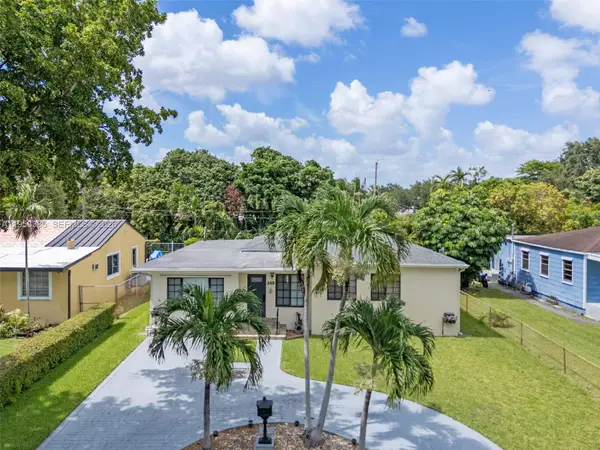 249 Carlisle Dr, Miami Springs, FL 33166