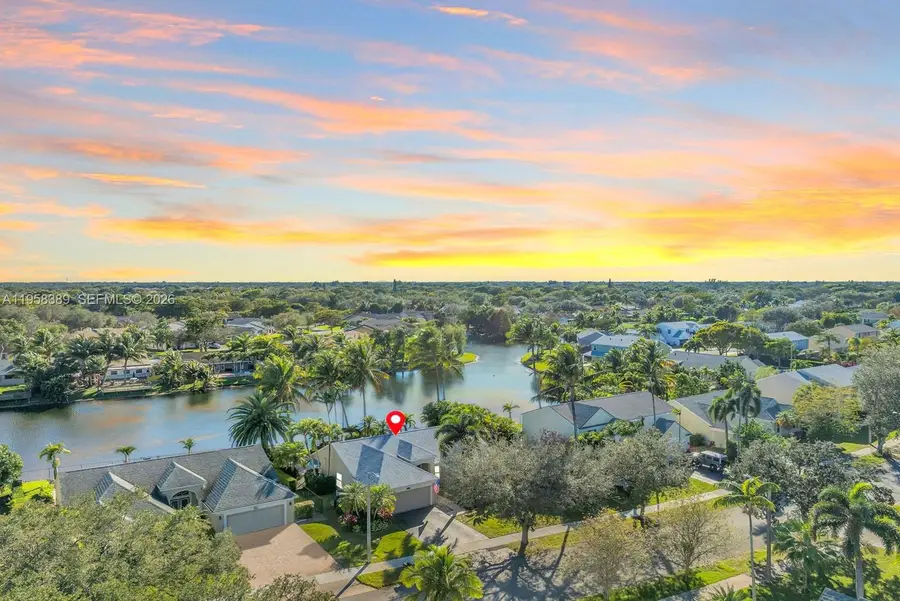 10230 Grove Ln, Cooper City, FL 33328 - Image #3