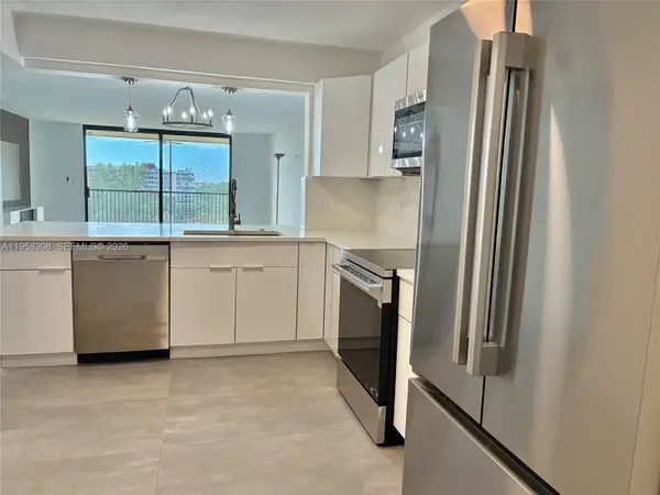 7050 NW 44th St #708, Lauderhill, FL 33319