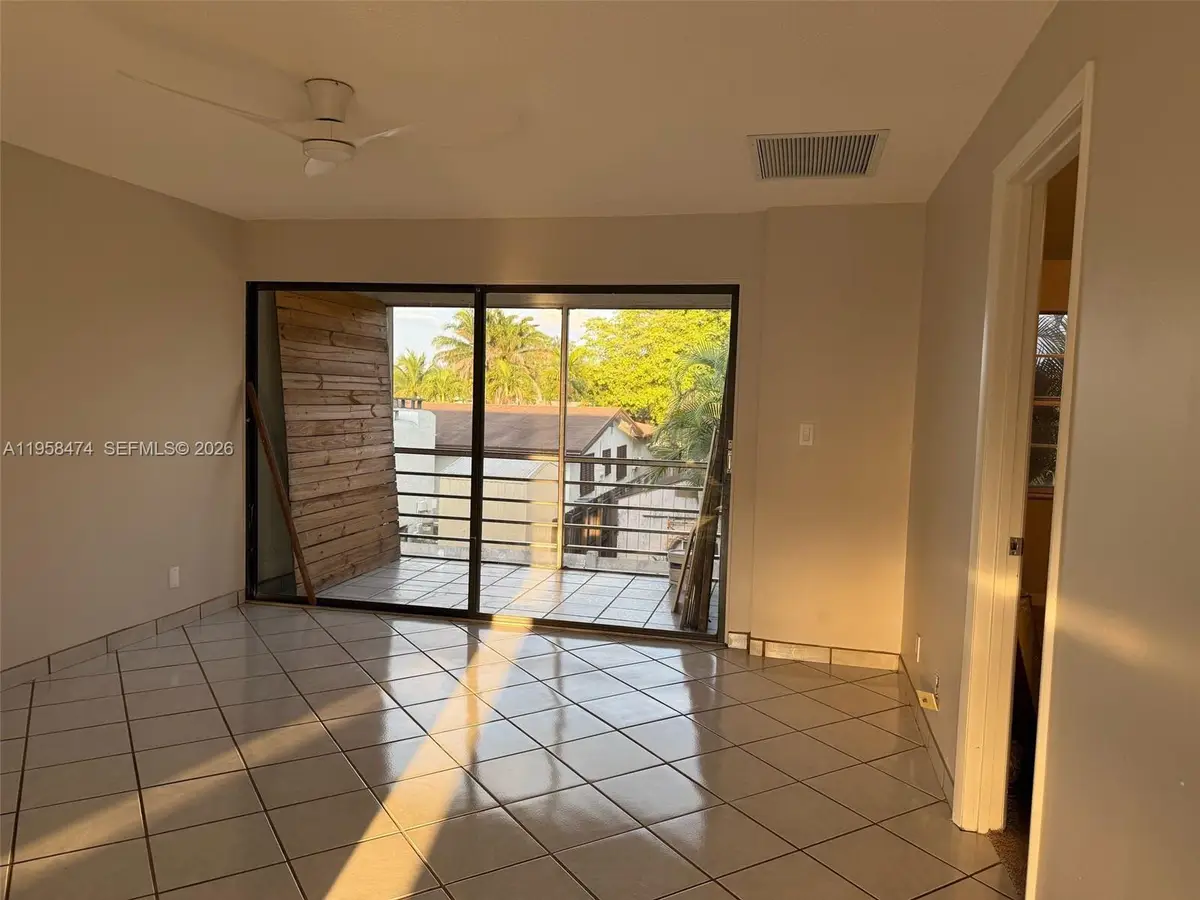 7830 NW 33rd St #308, Davie, FL 33024 - Image #1