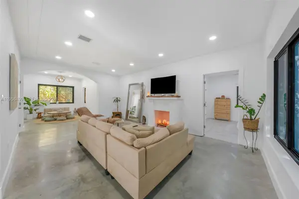 5981 NE 6th Ave, Miami, FL 33137