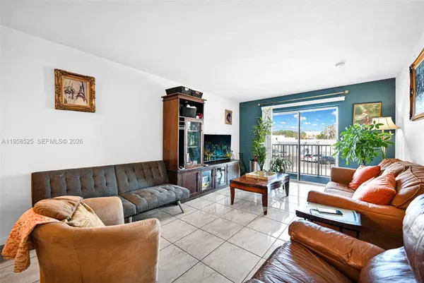 12890 NE 8th Ave #203, North Miami, FL 33161