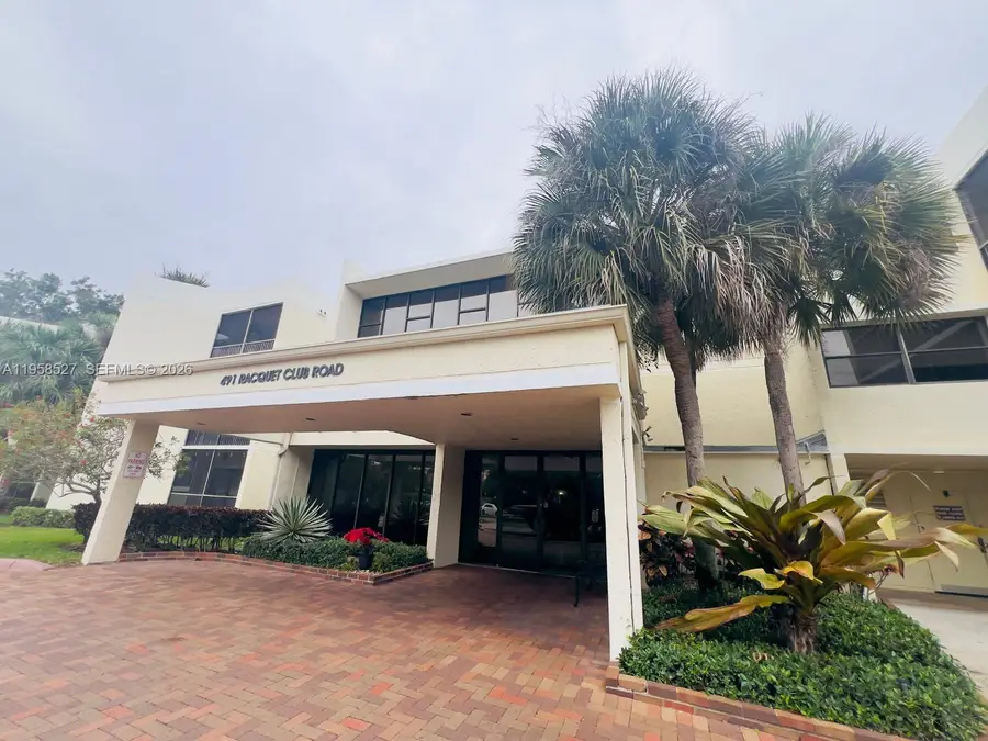 491 Racquet Club Rd #211, Weston, FL 33326 - Image #3