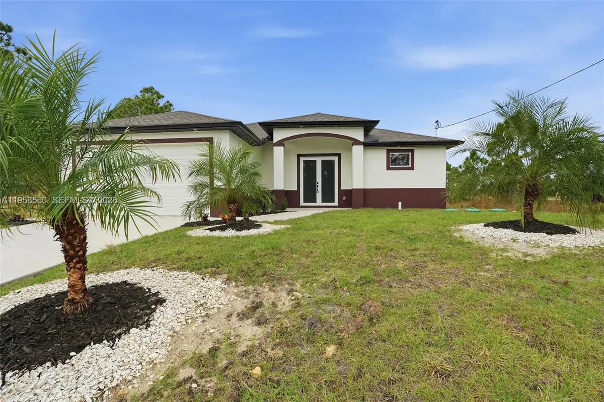 1042 Marshall Ave, Lehigh Acres, FL 33974 - #1
