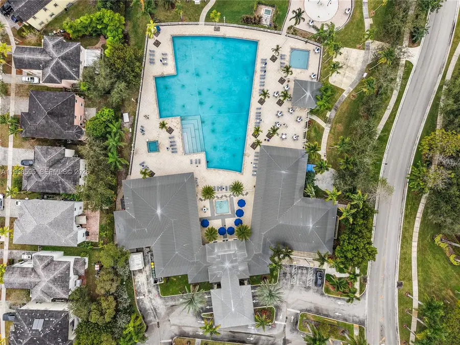 707 SE 32nd Ter, Homestead, FL 33033 - Image #3