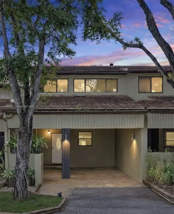 3831 Estepona Ave #11-D-2, Doral, FL 33178