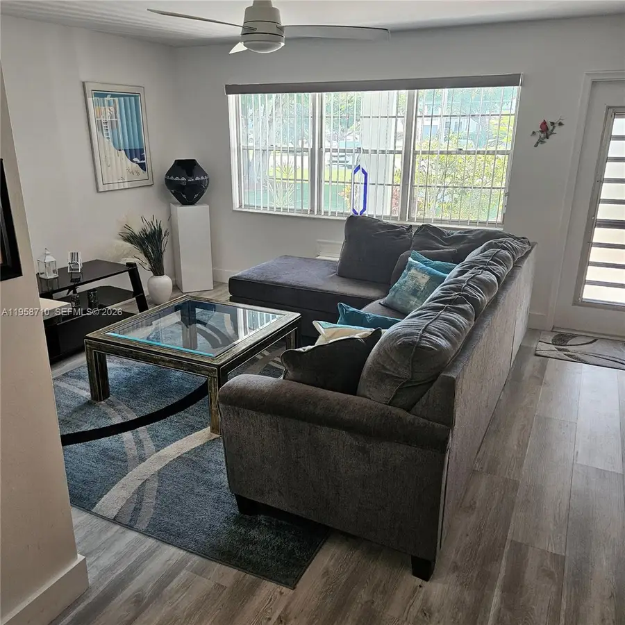 275 Farnham L #275, Deerfield Beach, FL 33442 - Image #3