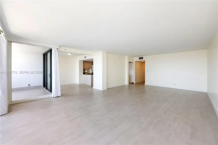 529 S Flagler Dr #19G, West Palm Beach, FL 33401 - Image #2