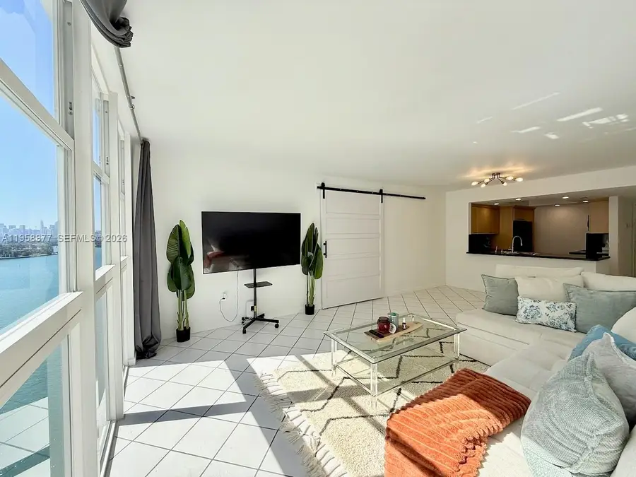 1228 West Ave #1415, Miami Beach, FL 33139 - #3