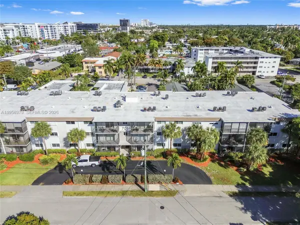 701 NE 1st Ct #110, Hallandale Beach, FL 33009