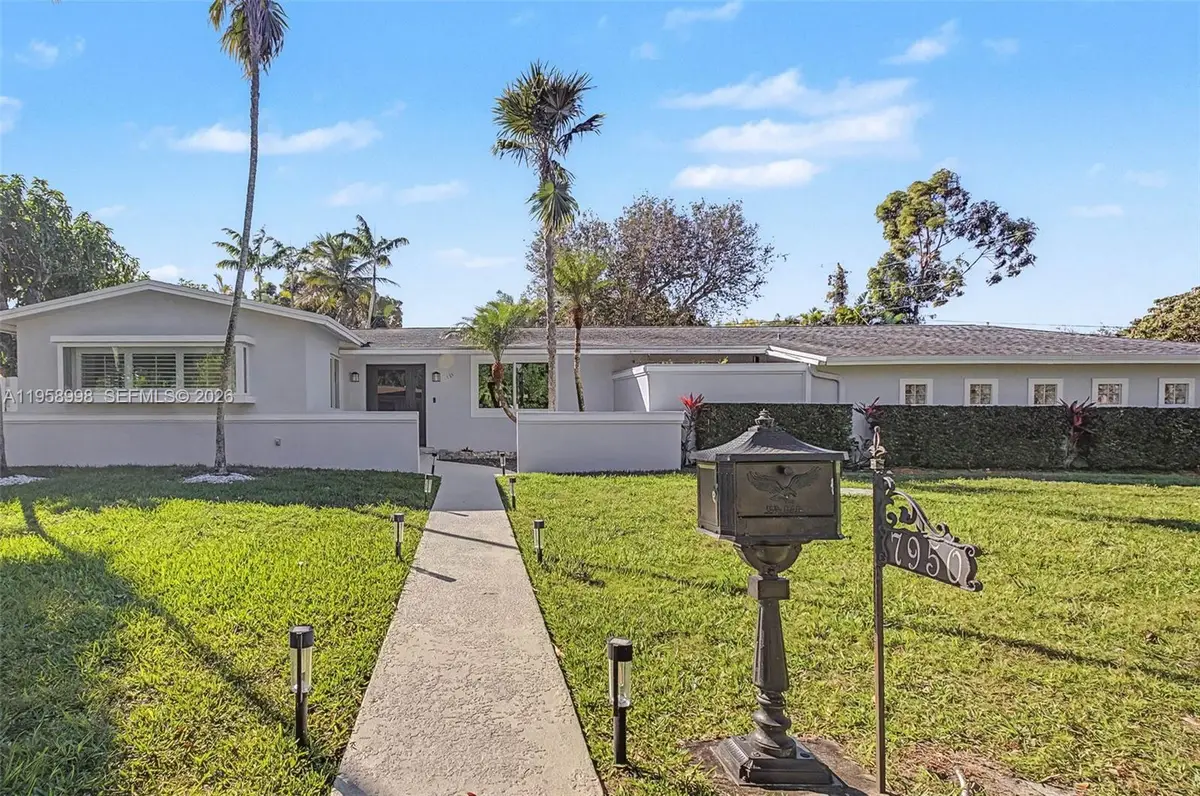 7950 SW 161st St, Palmetto Bay, FL 33157 - Image #1
