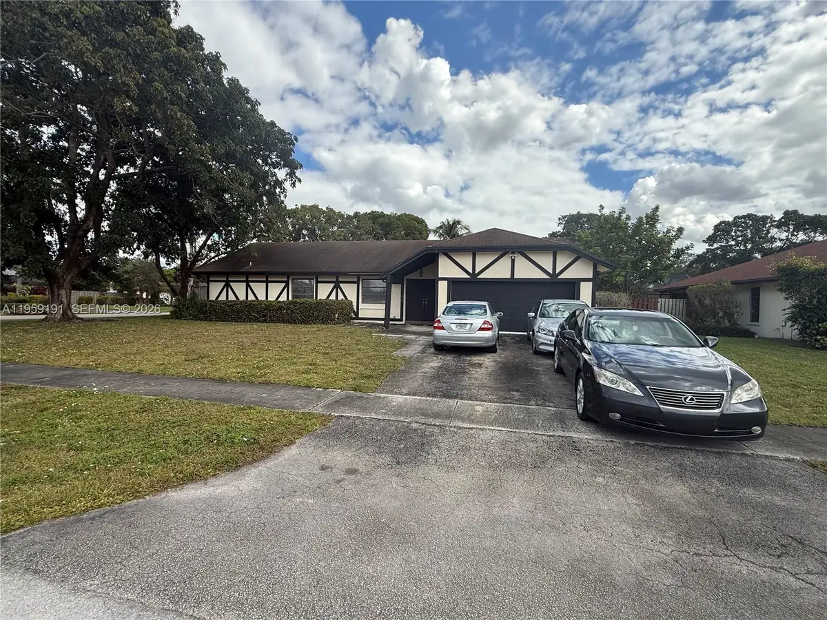 1140 NW 78th Ter, Plantation, FL 33322 - Image #1