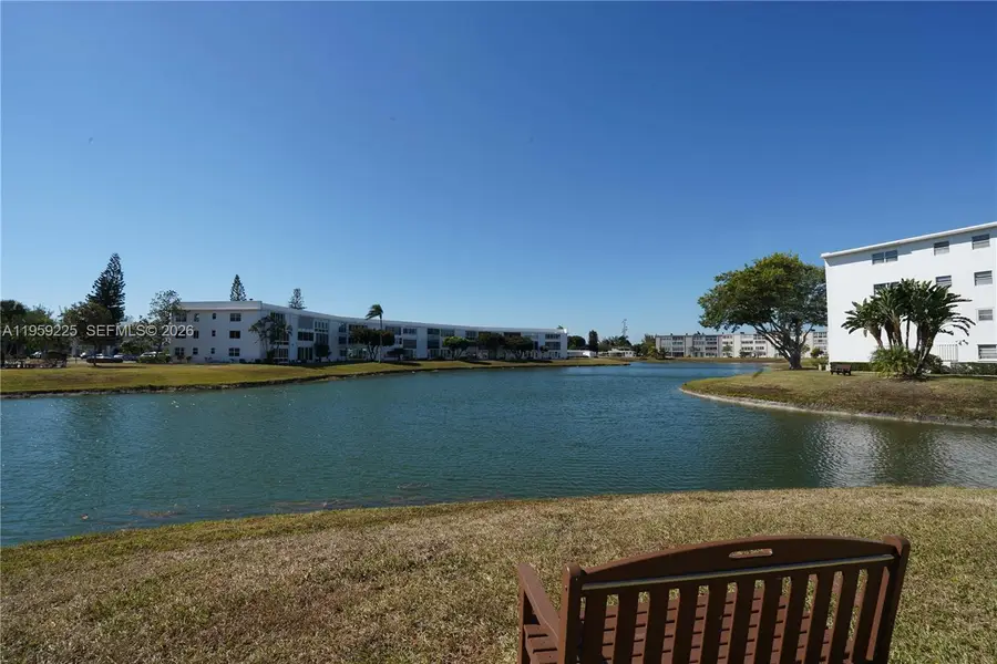 226 Wellington G #G, West Palm Beach, FL 33417 - #2