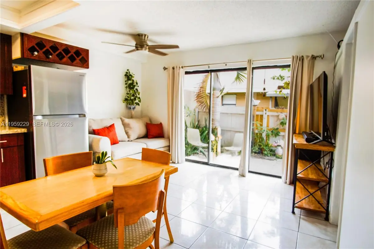 2929 E Missionwood Cir #B-24, Miramar, FL 33025 - Image #1