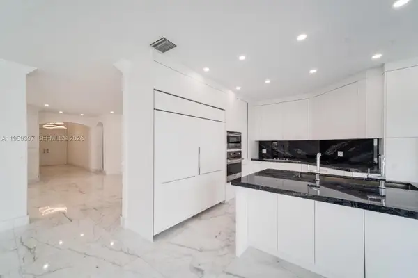 11321 NW 79th Ln, Doral, FL 33178