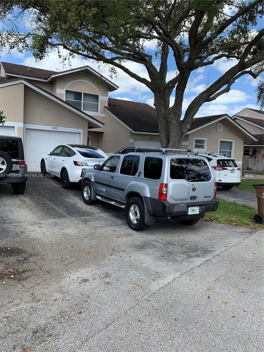 4925 W Lakes Dr, Deerfield Beach, FL 33442 - #1