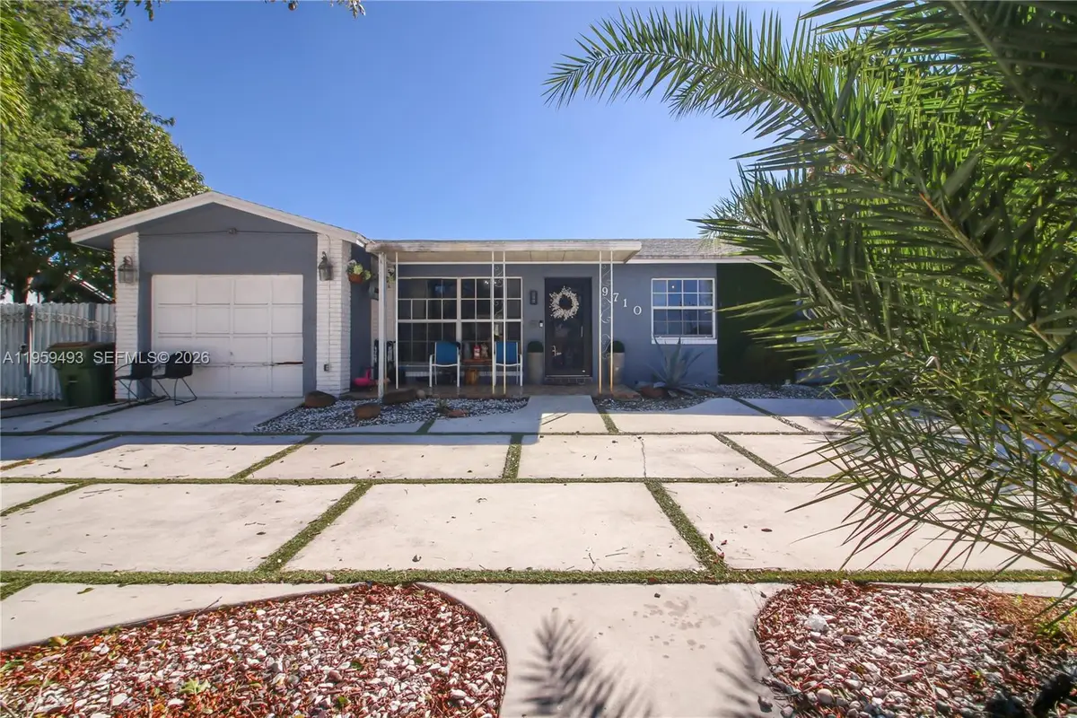 9710 NW 10th St, Pembroke Pines, FL 33024 - #1