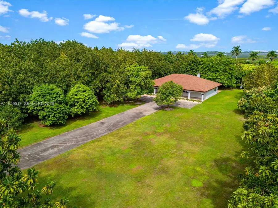 21991 SW 252nd St, Homestead, FL 33031 - #2