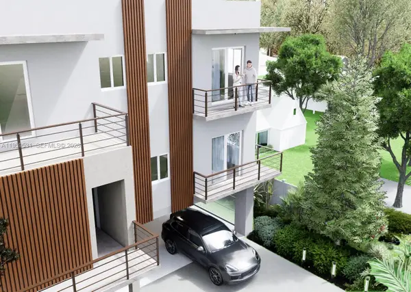 1949 Harding St, Hollywood, FL 33020