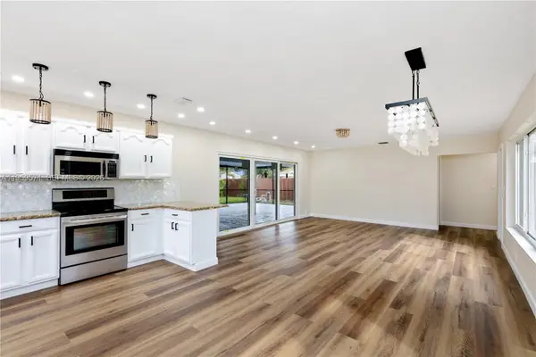 1507 Harding St, Hollywood, FL 33020