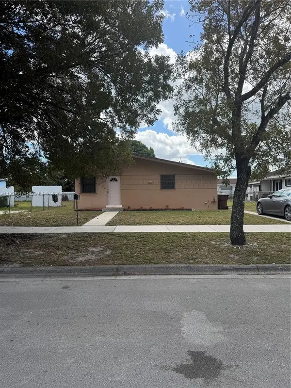 1270 W 31st St, Hialeah, FL 33012
