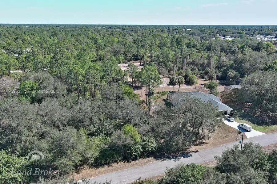 414 Lake Ave, Lehigh Acres, FL 33972 - #3