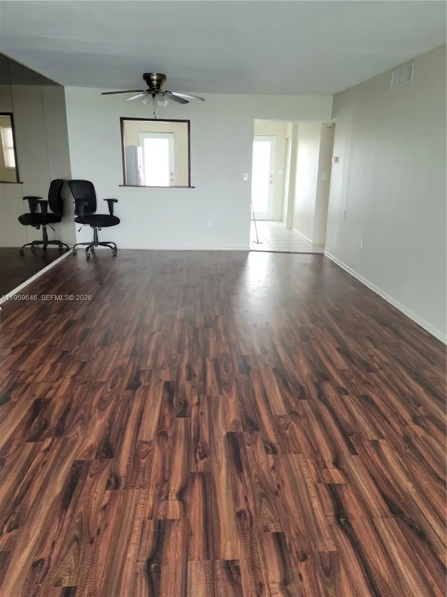 1075 NE Miami Gardens Dr #509, Miami, FL 33179 - Image #2