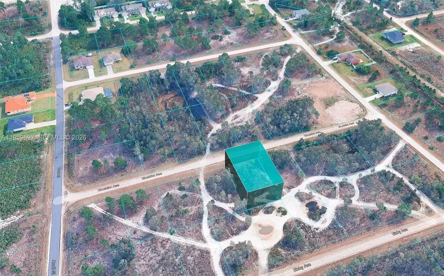 722 Bluebird Ave, Lehigh Acres, FL 33974 - Image #3