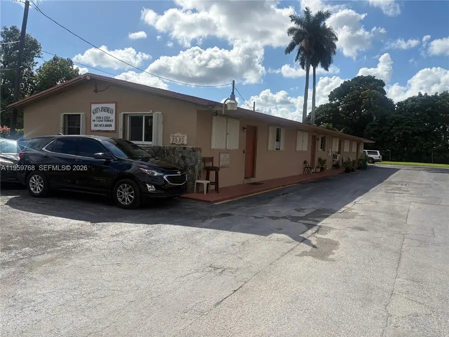 2920 NW 132nd Ter, Opa Locka, FL 33054 - Image #2
