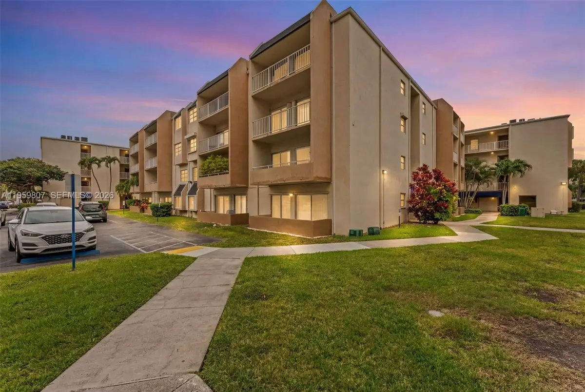 7725 SW 86th St #A1-419, Miami, FL 33143 - Image #1