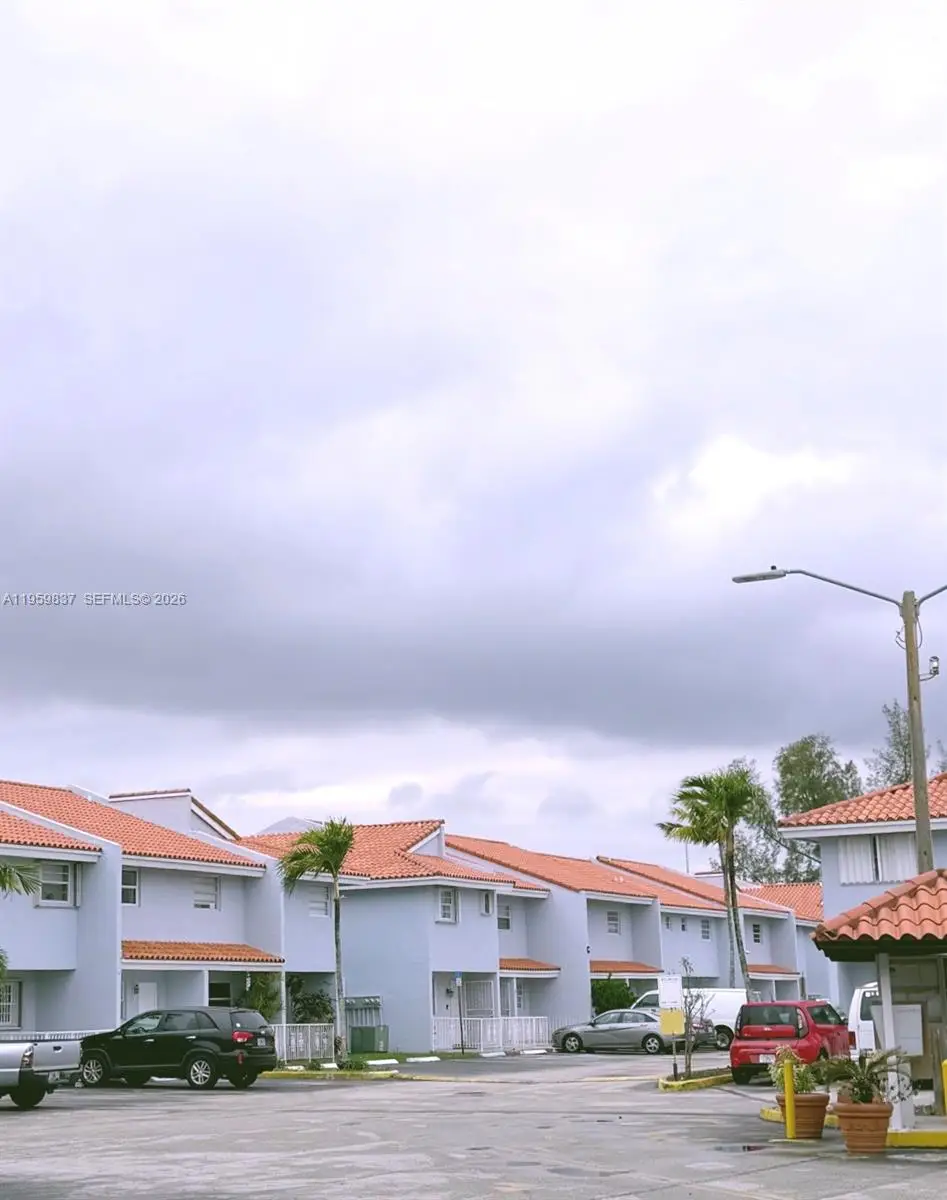 550 SW 115th Ave #807D, Sweetwater, FL 33174 - Image #1