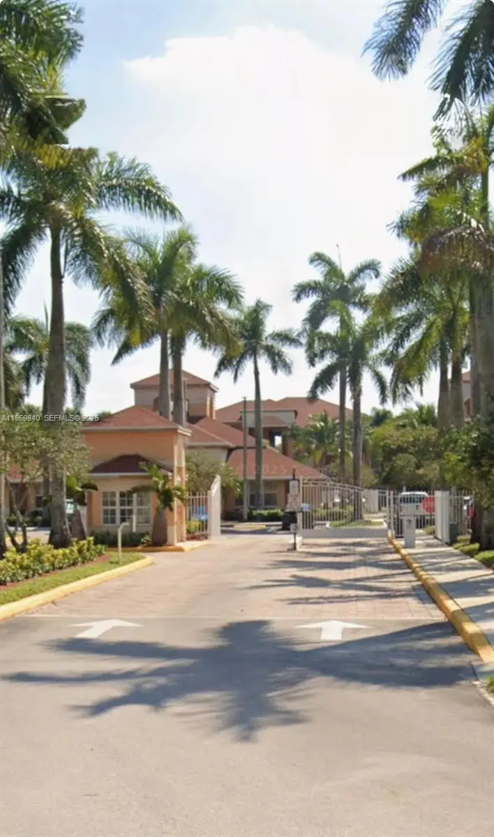 6976 SW 39th St #G106, Davie, FL 33314 - #1