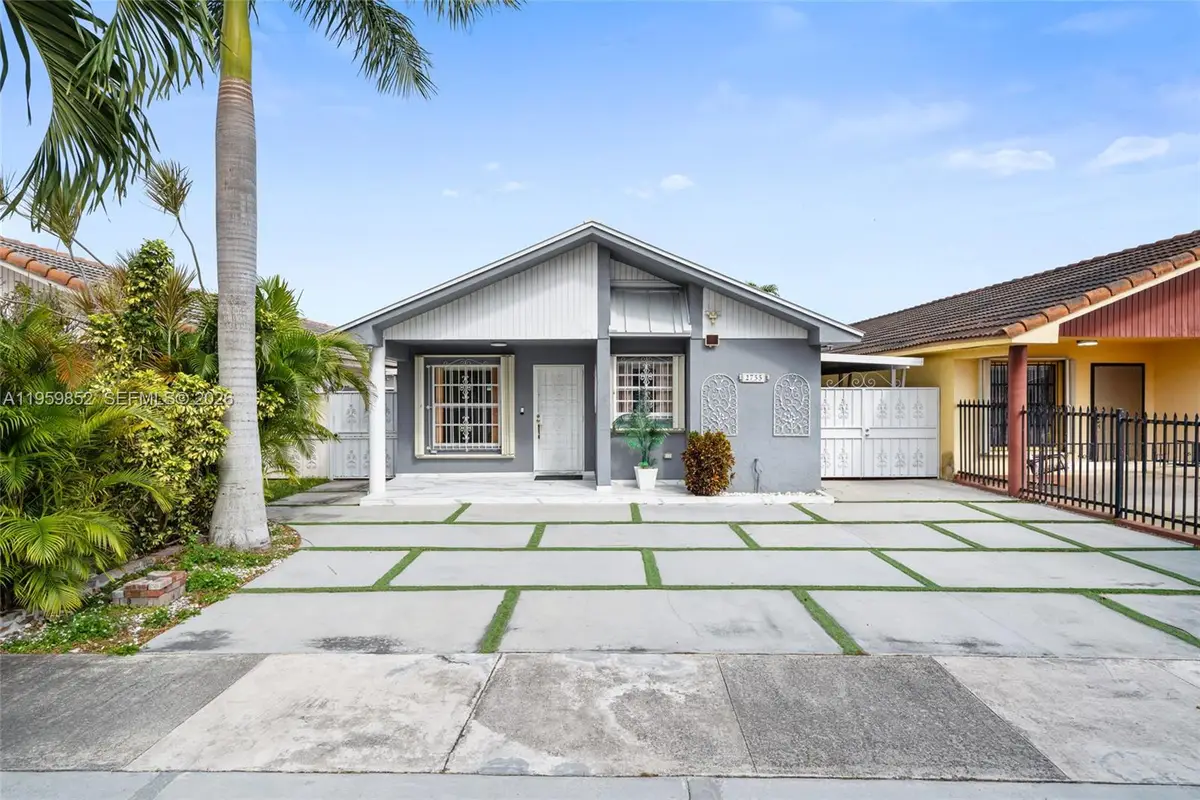 2755 W 74th St, Hialeah, FL 33016 - Image #1