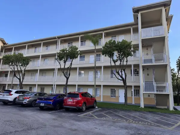 6940 NW 179th St #108-7, Hialeah, FL 33015